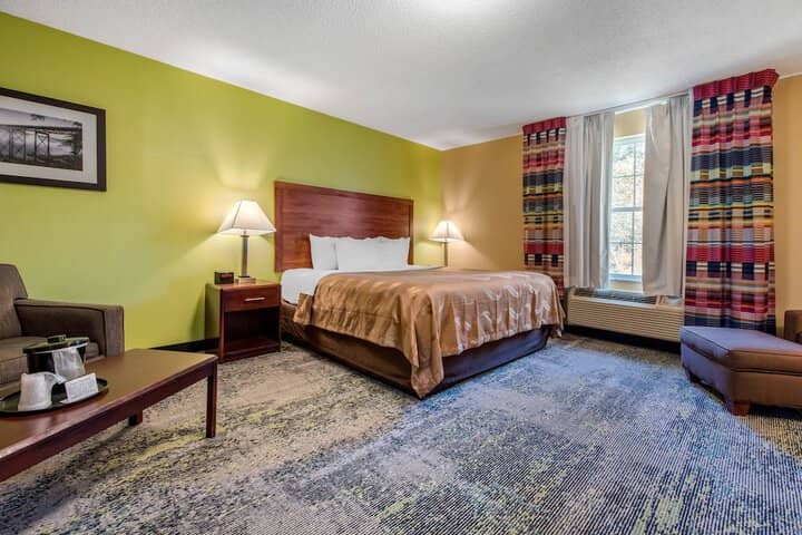 Room 19 of 38