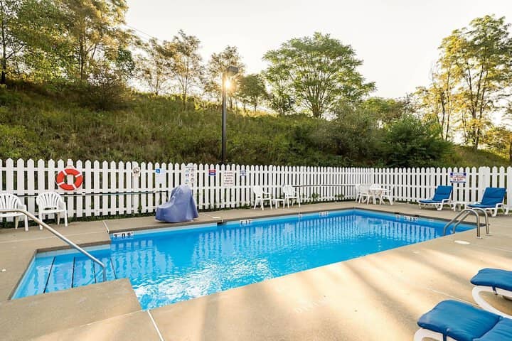 Pool 28 of 38